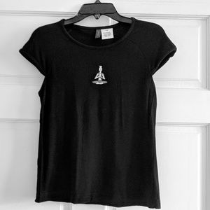 Yoga-Inspired Black Tee in XS